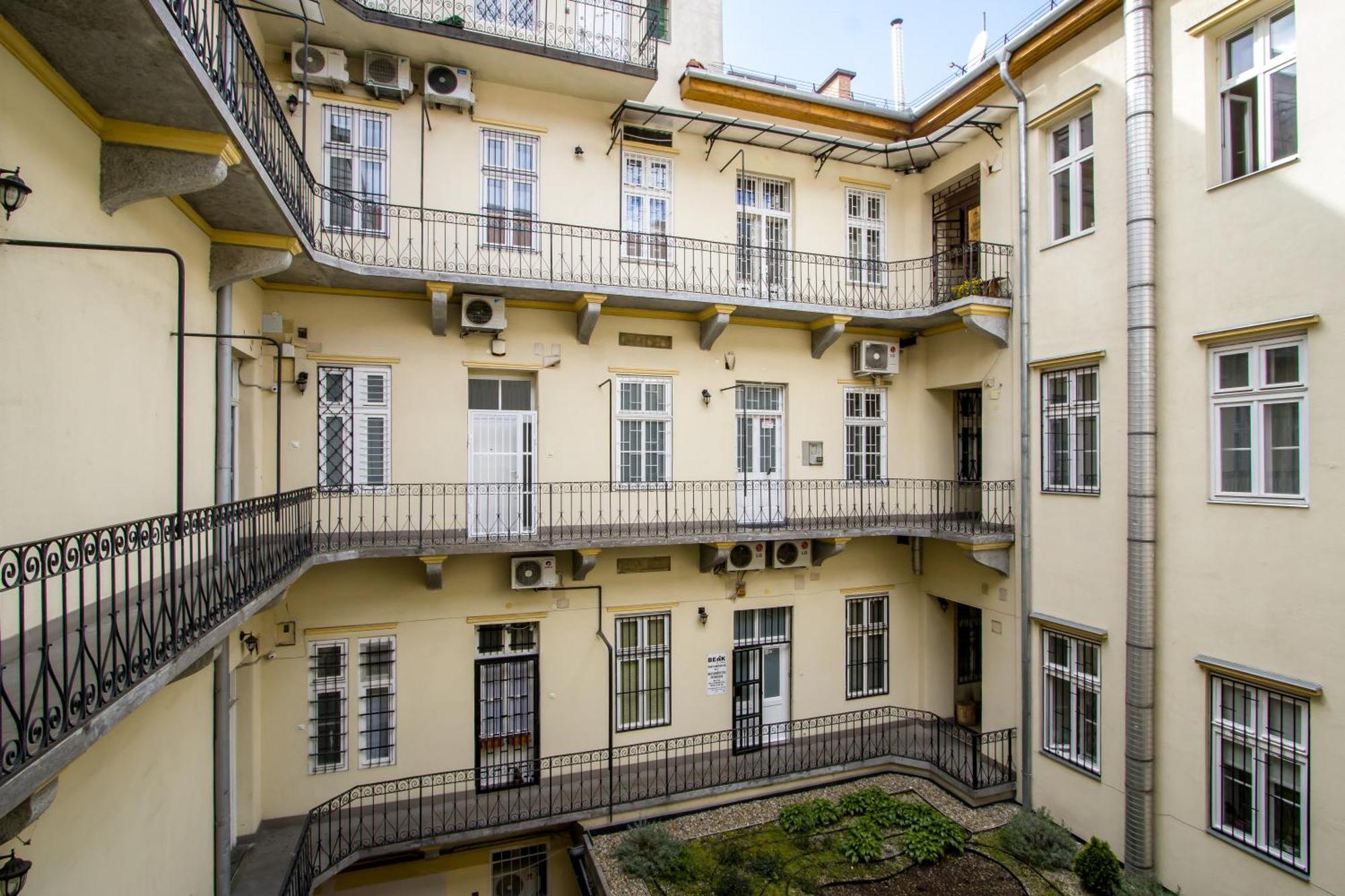 Wilson's Oktogon Square Apartman