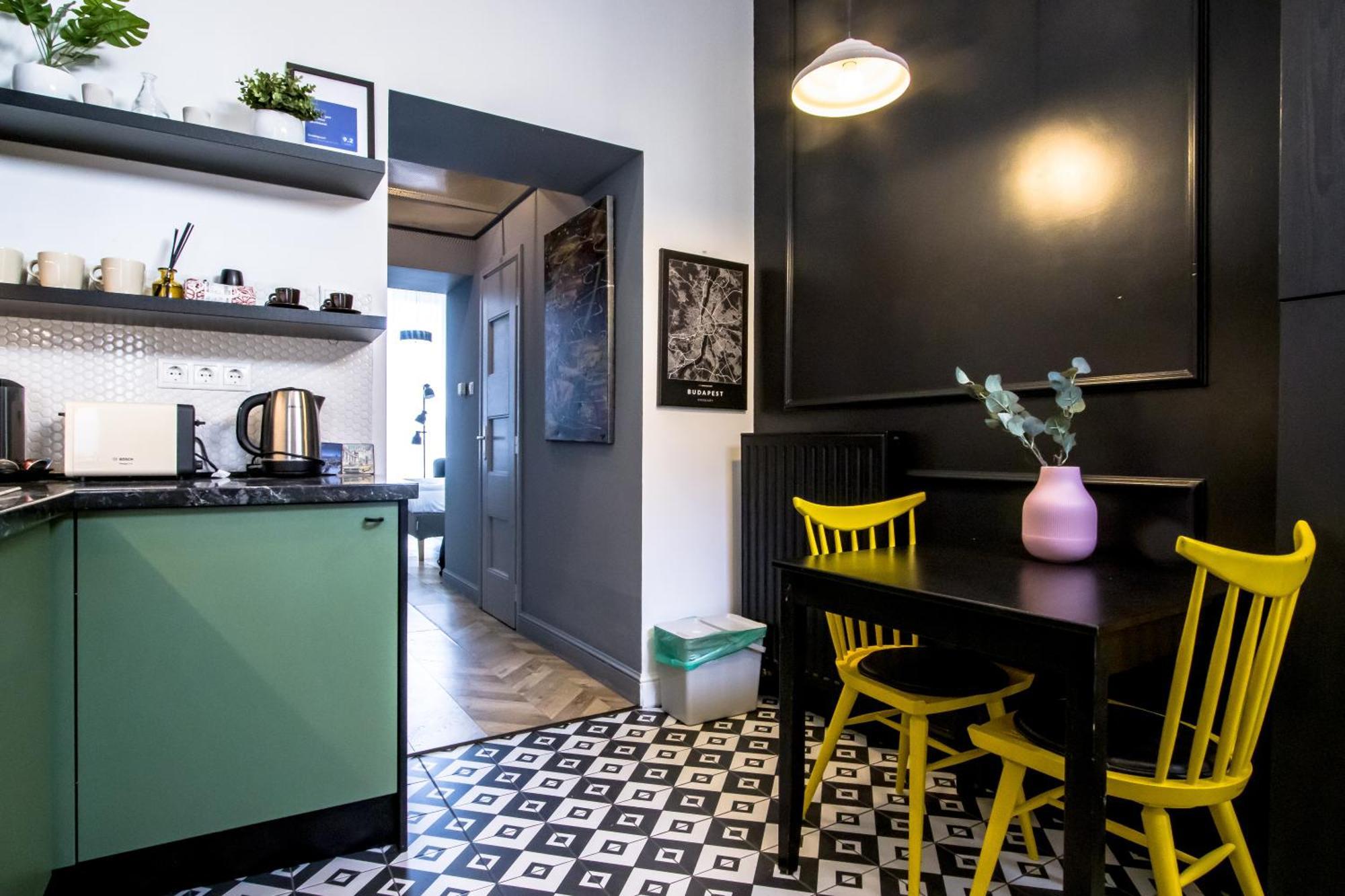 Wilson's Oktogon Square Apartman *